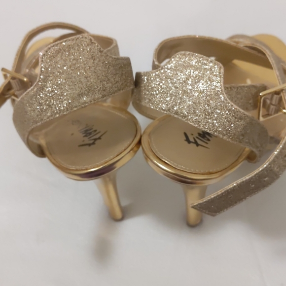 Fioni Night Gold Glitter Shoe - Picture 11 of 12